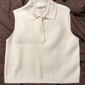 Abercrombie & Fitch White Sleeveless Button Down Shirt